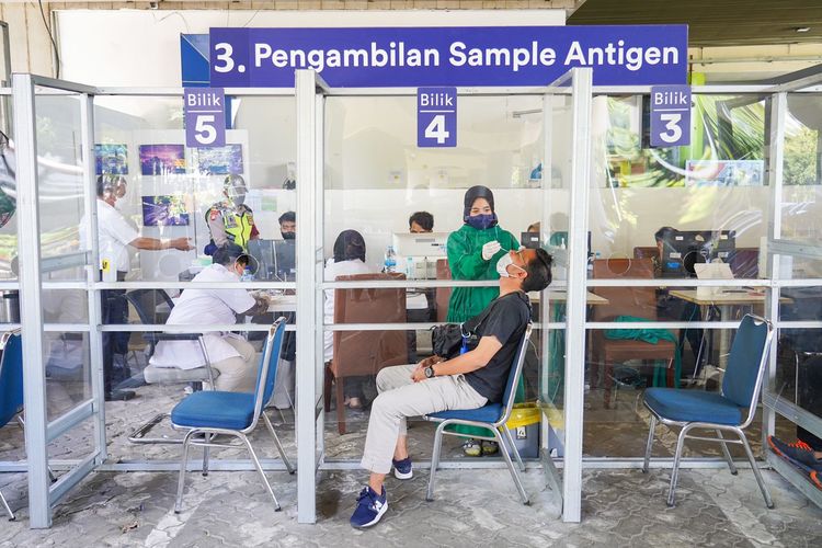 Mulai 1 Januari, Tarif Rapid Test Antigen di Stasiun Menjadi Rp35.000