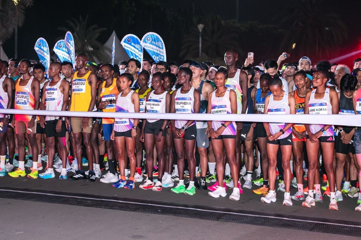 Pelari internasional pada momen menjelang flag off BTN Jakrata International Marathon (Jakim) 2026.