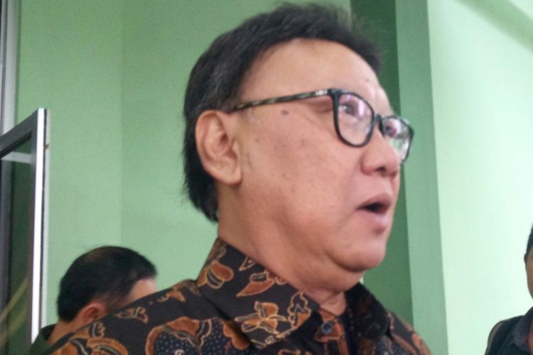Menteri Dalam Negeri (Mendagri) Tjahjo Kumolo yang ditemui usai menghadiri avara Apel Danrem - Dandim Seluruh Indonesia di Pusenif, Kota Bandung, Jawa Barat.