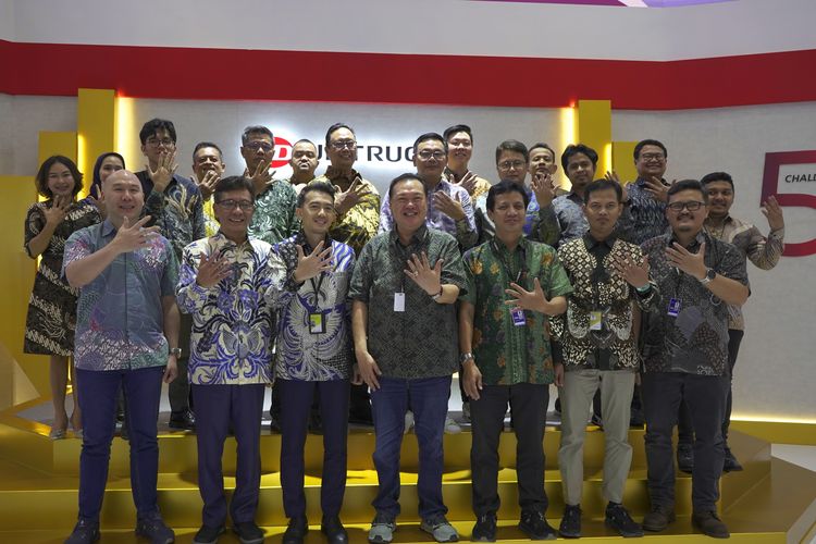 Astra UD Trucks dan Patra Logistik Menandatangani MoU Pemeliharaan Armada BBM di GIIAS 2025