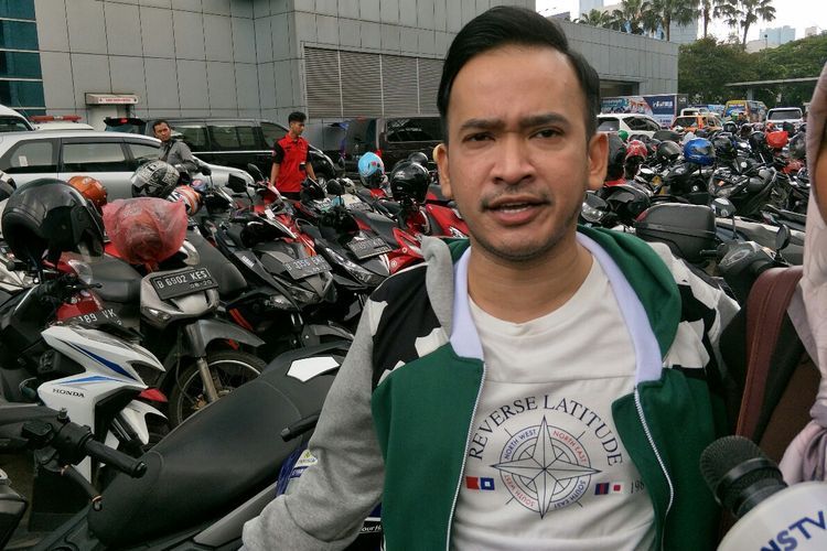 Presenter Ruben Onsu saat ditemui usai memandu sebuah acara stasiun televisi swasta di kawasan Mampang, Jakarta Selatan, Jumat (17/5/2019).