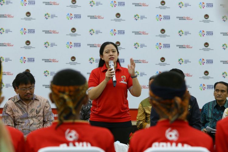 Menteri Koordinator Bidang Pembangunan Manusia dan Kebudayaan Puan melepas kontingen Tim Nasional Piala Dunia Anak Jalanan Garuda Baru yang akan bertanding pada Piala Dunia Anak Jalanan di Moscow, Rusia. Dalam acara pelepasan itu juga digelar audiensi yang dilaksanakan di ruang Heritage, Kemenko PMK, Jakarta, Selasa (8/5/2018).