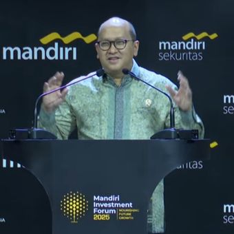 Menteri Investasi dan Hilirisasi/Kepal BKPM Rosan P Roeslani saat berbicara di acara Mandiri Investment Forum 2025 di Jakarta,  Selasa (11/2/2025).