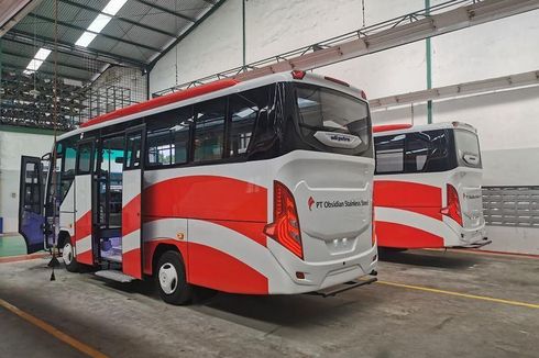 Bus Medium Buatan Adiputro untuk Angkutan Karyawan Perusahaan Tambang