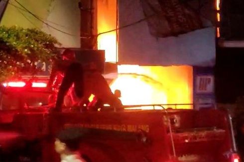 Tim Labfor Polda Jatim Akan Selidiki Penyebab Kebakaran Mal Malang Plaza