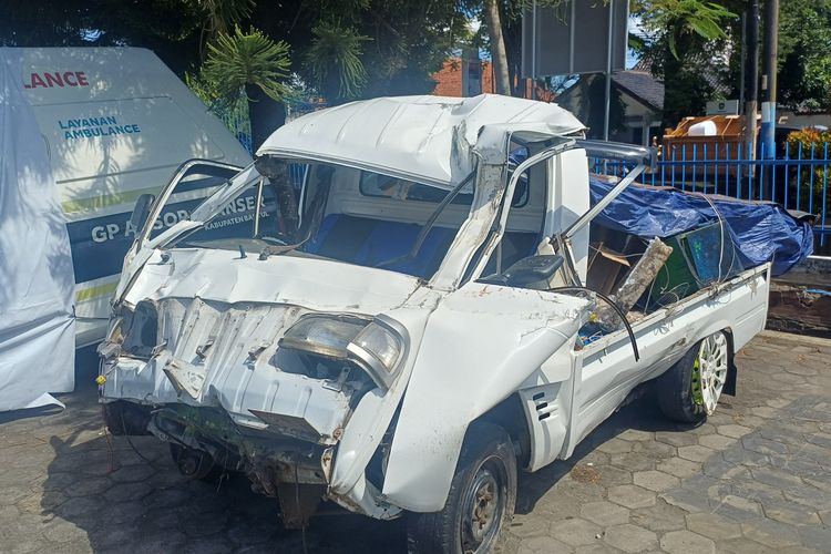 Pikap Tabrak Motor di Depan SMAN 1 Purworejo, Pelajar 18 Tahun Tewas 