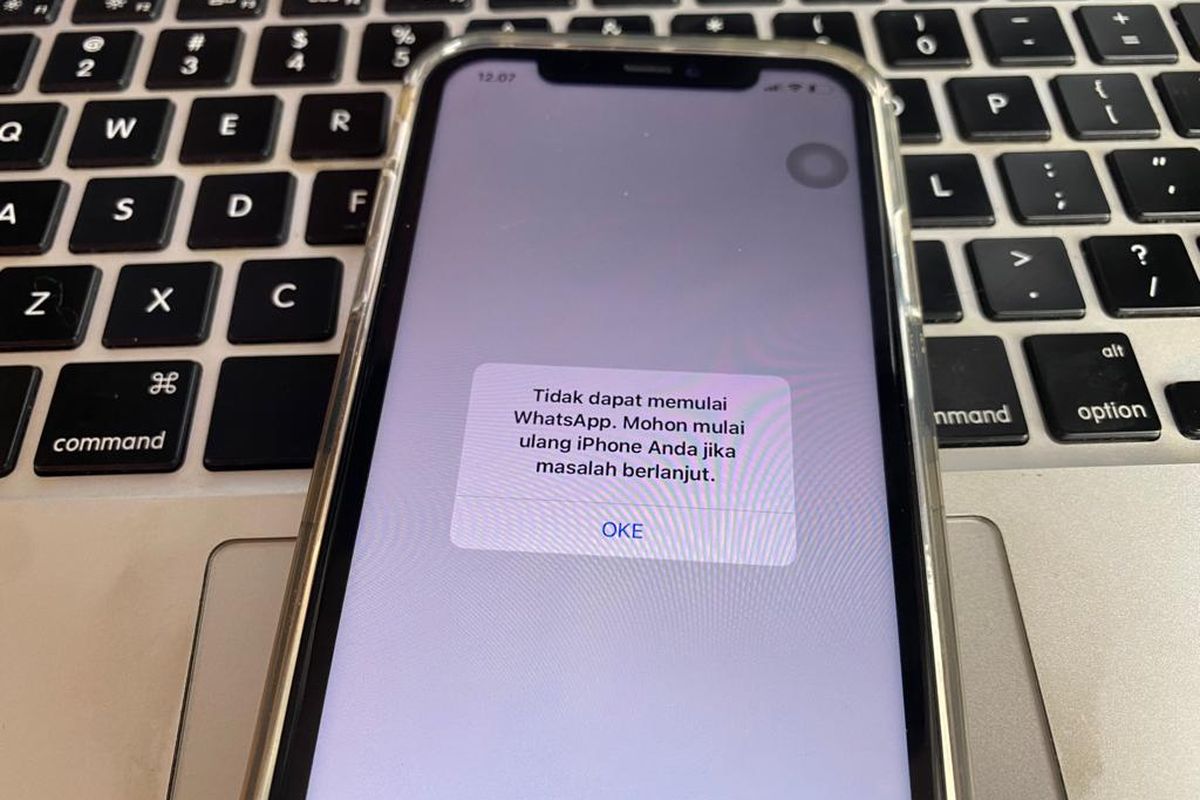 Ilustrasi cara memperbaiki WhatsApp yang tidak bisa dibuka