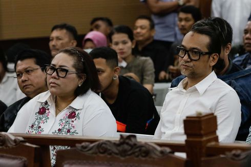 Fakta Sidang Kedua Nunung, Polisi hingga Kurir Narkoba Ikut Bersaksi