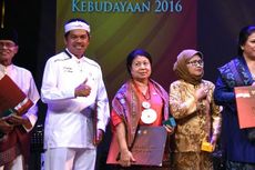 Bupati Purwakarta Raih Anugerah Pelestari Budaya Sunda