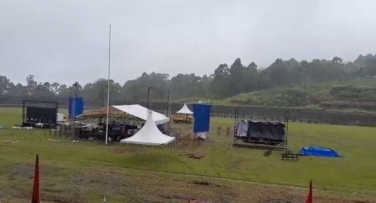 Ratusan Polisi dan TNI Amankan Kampanye Ganjar Pranowo di Ruteng NTT