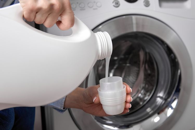 5 Tips Menggunakan Pemutih pada Cucian