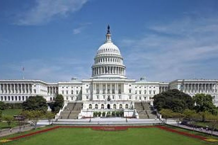 Gedung Capitol di Washington DC tempat kongres bekerja.