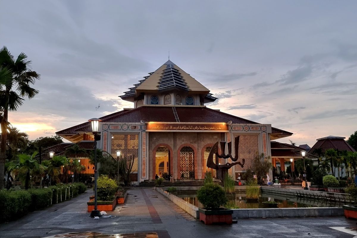 UGM Gelar Kuliah Umum Ramadhan dengan Menkeu Purbaya dan Tokoh Nasional
