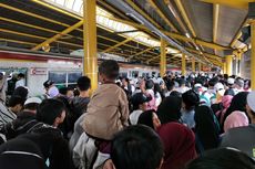 BERITA FOTO: Ramainya Suasana di Sekitar Stasiun Gondangdia saat Reuni 212 