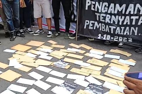 Aremania Kirim 500 Surat Asa Keadilan untuk Presiden Jokowi melalui Kantor Pos