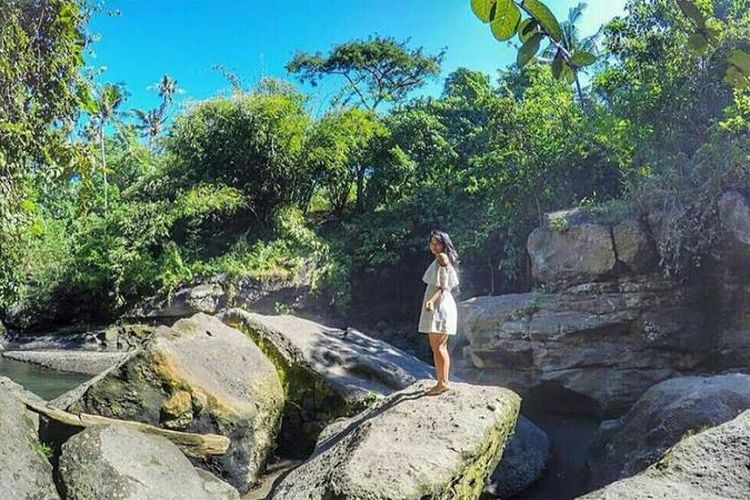 Hidden Canyon Beji Guwang, salah satu tempat wisata Bali tengah.