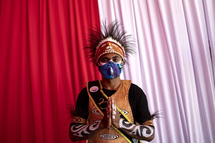 Yang terlibat dalam pelaksanaan PON XX Papua 2021 di wajibkan menggunakan masker.