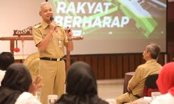 Di Hadapan 1590 Legislator Jateng, Ganjar Tekankan Antikorupsi dan Integritas 