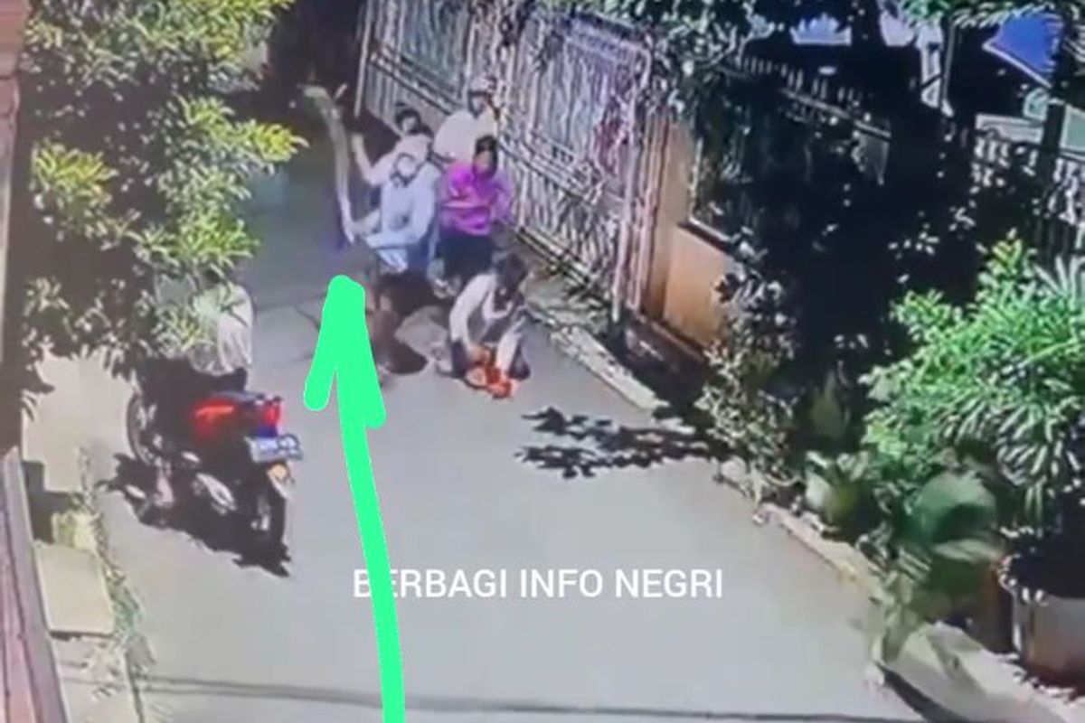 Polisi Tangkap 2 Remaja Yang "Perang Sarung" Di Makasar, Sempat Janjian ...