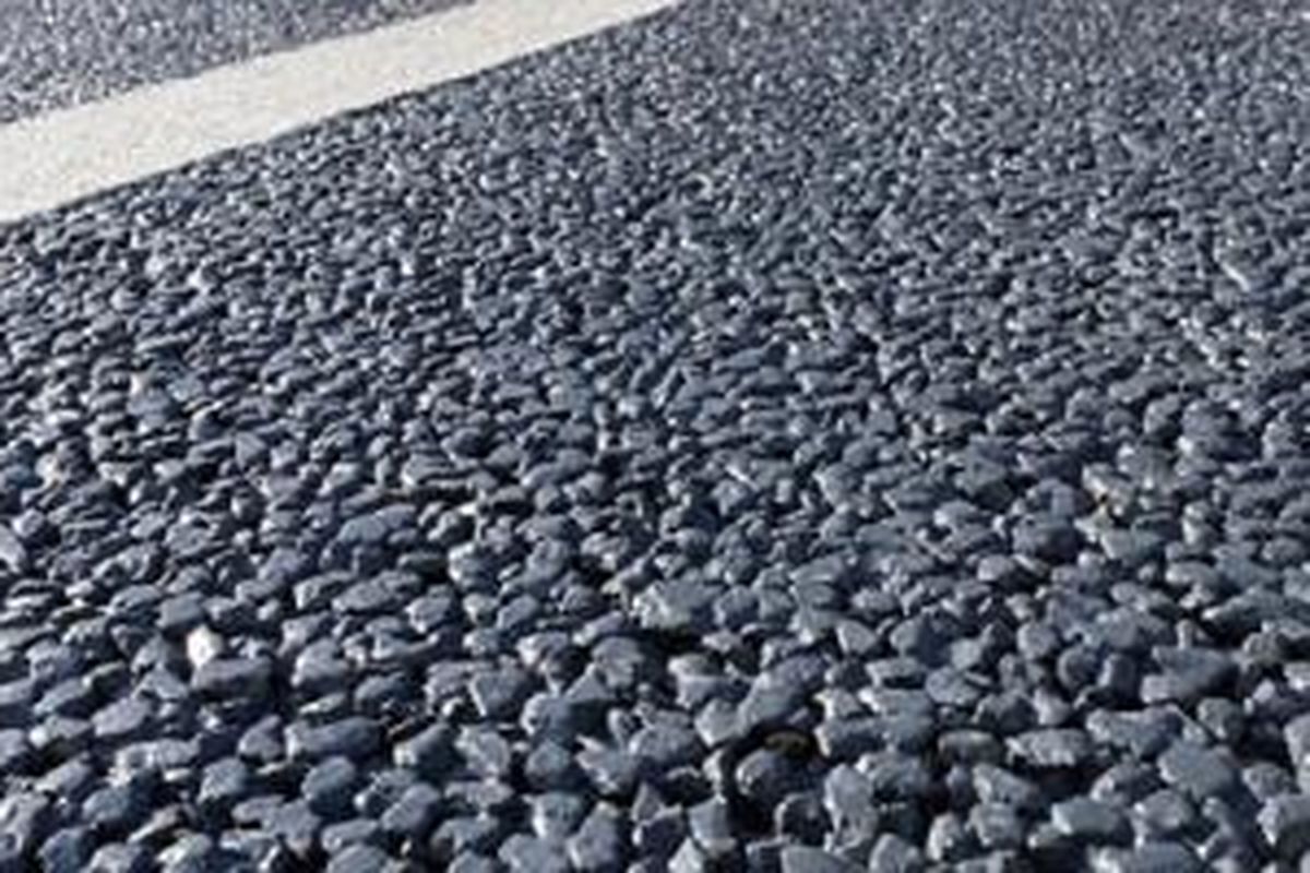 Permeable Topmix, beton berpori yang menyerap air.