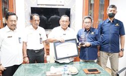 Jembrana Dinobatkan Jadi Penyedia Data Perpajakan Terbaik II di Bali, Bupati Tamba: Harus Ditingkatkan Lagi
