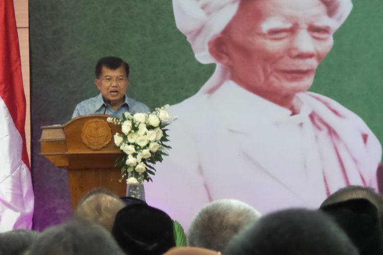 Wakil Presiden Jusuf Kalla saat memberikan sambutan pada seminar nasional Nahdlatul Wathan di UNJ, Rabu (5/4/2017).