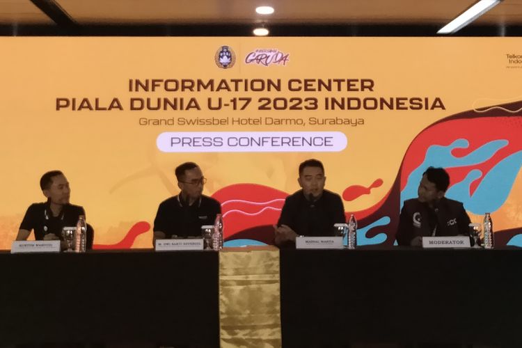 Konfrensi pers panitia Piala Dunia U-17 di Surabaya, Jumat (17/11/2023)