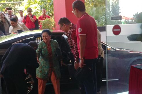 Buka Sekolah Partai, Megawati Minta Caleg Kampanye Keberhasilan Jokowi
