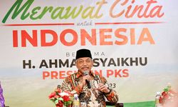 Ahmad Syaikhu Ajak Masyarakat Maknai Momentum Kurban dengan Semangat Kolaborasi