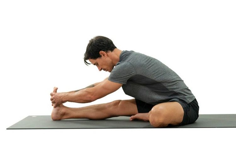 Janu Shirasana, gerakan yoga untuk mencegah kemandulan