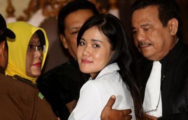 Jessica Kumala Wongso usai menjalani sidang putusan di Pengadilan Negeri Jakarta Pusat, Kamis (27/10/2016). Hakim memberikan vonis 20 tahun penjara karena Jessica dianggap bersalah dan memenuhi unsur dalam Pasal 340 Kitab Undang-Undang Hukum Pidana (KUHP) tentang Pembunuhan Berencana.
