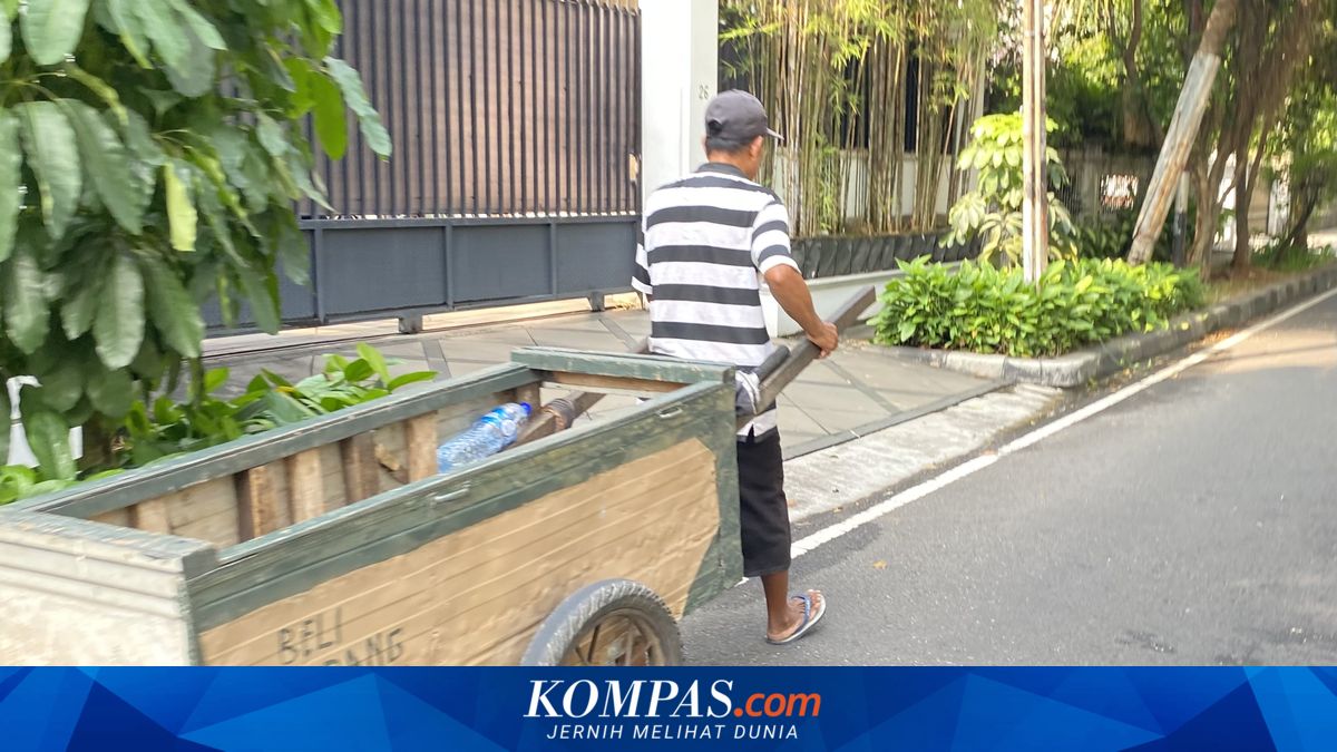 Di Balik Rumah Mewah Menteng, Pembeli Barang Bekas Bertahan di Tengah Gempuran Marketplace