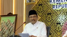 Mensos Bebastugaskan 2 Pejabat Terkait Pengadaan Sepatu Sekolah Rakyat