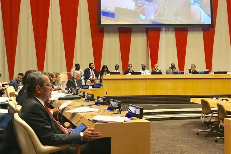 Duta Besar dan Wakil Tetap RI untuk PBB, Dian Triansyah Djani dalam pertemuan persiapan Sidang Majelis Umum PBB di New York, Amerika Serikat, Rabu (18/9/2019).
