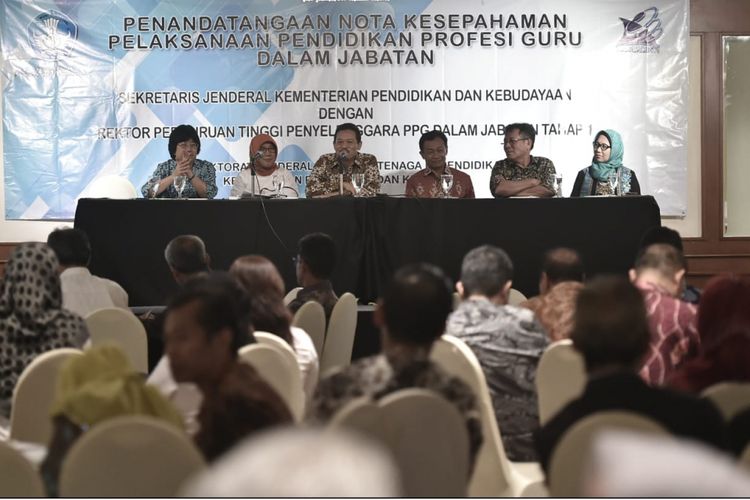 Kementerian Pendidikan dan Kebudayaan dan Kementerian Ristek Dikti bersepakat melaksanakan program Pendidikan Profesi Guru dalam Jabatan 2018.