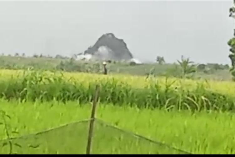 Oro-oro Kesongo erupsi di Desa Gabusan, Kecamatan Jati, Kabupaten Blora, Jawa Tengah