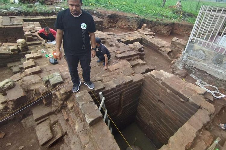 Penampakan sumur kuno yang menjadi bagian dari candi di Situs Mbah Blawu, Kabupaten Jombang, Jawa Timur.