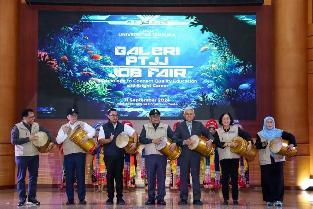 Lembaga Penelitian dan Pengabdian kepada Masyarakat (LPPM) Universitas Terbuka (UT) menyelenggarakan Gelar Hasil Riset dan Inovasi Pendidikan Terbuka dan Jarak Jauh (Galeri PTJJ) dan job fair di Universitas Terbuka Convention Center (UTCC) Pondok Cabe, Kota Tangerang Selatan, Banten, Rabu (11/9/2024). 