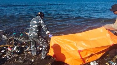 2 Jasad Tanpa Identitas Diduga Korban KMP Tunu Pratama Jaya Dimakamkan di Ketapang