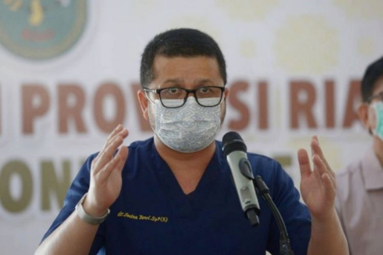 Juru Bicara (Jubir) Satgas Penanganan Covid-19 Provinsi Riau Dokter Indra Yovi