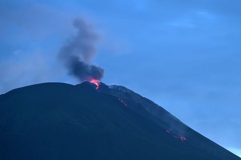 Gunung Ile Lewotolok Alami 409 Kali Gempa Embusan Pagi Ini
