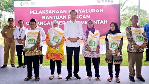 Pelajaran Berharga Polemik Politisasi Bansos dari Sidang MK