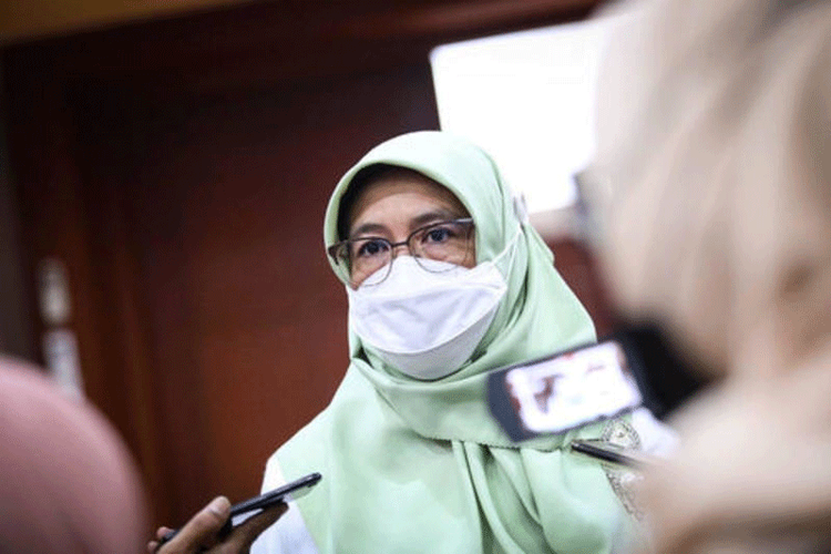 Kepala Dinkes Kota Bandung Ahyani Raksanagara 