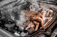 Cara Hindari Mobil Overheat sampai Terbakar
