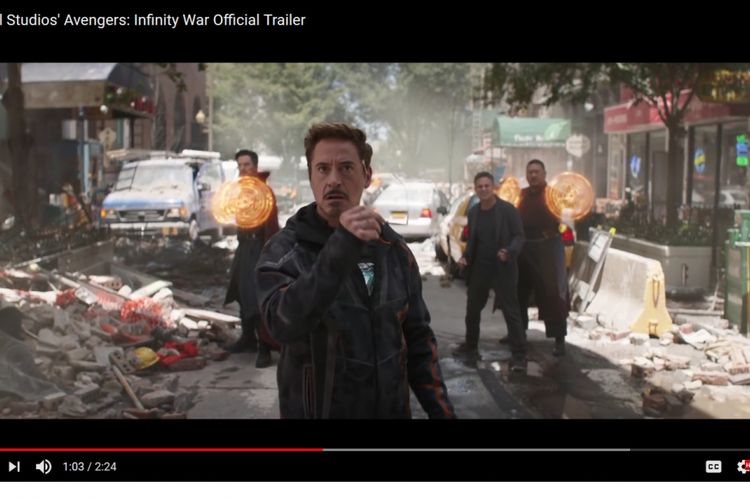 Kemunculan Tony Stark bersama pahlawan super lainnya dalam Avengers: Infinity War.