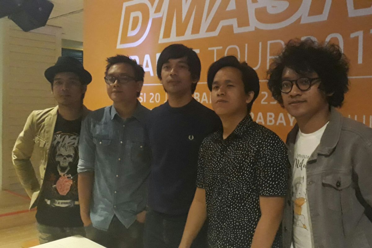 DMASIV diabadikan di Aruba Carribean Restaurant and Bar, Pasaraya Blok M, Jakarta Selatan, Senin (10/7/2017).