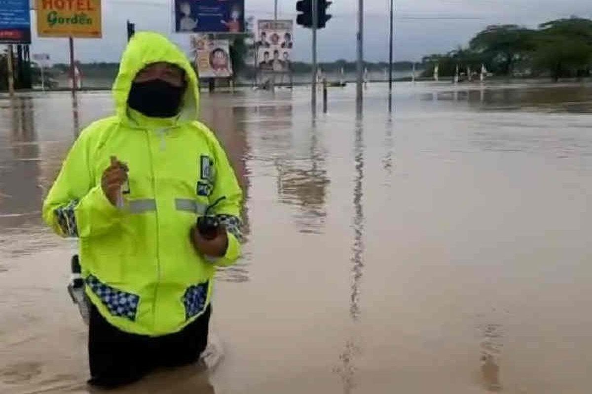 Gerbang Tol (GT) Kertajati Tol Cikopo-Palimanan yang berada di Kabupaten Majalengka, Jawa Barat, untuk sementara ditutup.