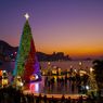 Hong Kong Sambut Libur Nataru dengan Pohon Natal Raksasa 
