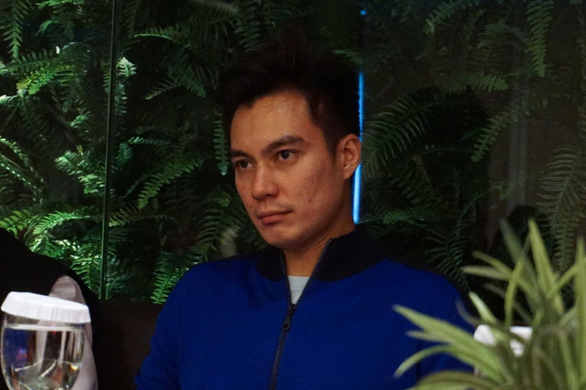 Artis peran Baim Wong saat diabadikan dalam jumpa pers Film Film Unggulan MVP Pictures Di MVP Tower, Kuningan, Jakarta Selatan, Jumat (23/2/2018).