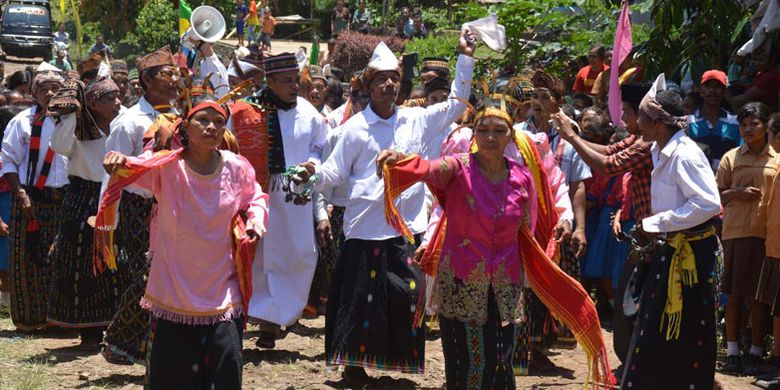 Tarian Ana Jara dari Manggarai Timur, Flores, NTT.